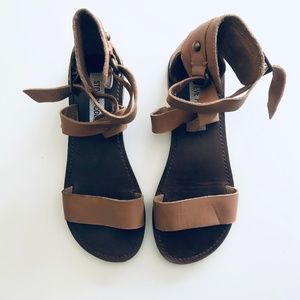 Steve Madden - Leather "Bethany" Flat Sandal 6